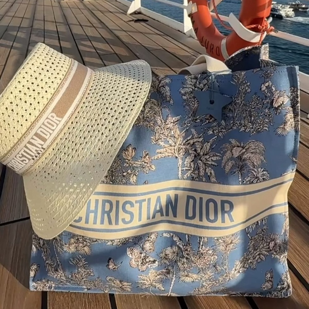 NWOT Dior Riviera Beach Tote New Collection Capri Boutique Seaside Exclusive